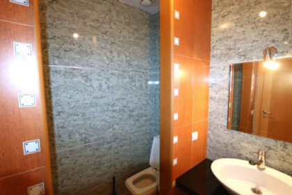 59bd0adae563b686357f3719c84bb154 - 12