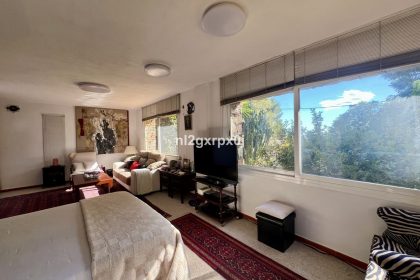 59c0be0600234a3985f94a407ab23fc9 - 25