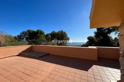 59c0be0600234a3985f94a407ab23fc9 - 35