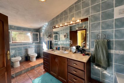 59c0be0600234a3985f94a407ab23fc9 - 41