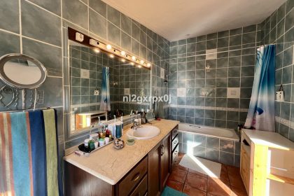 59c0be0600234a3985f94a407ab23fc9 - 44