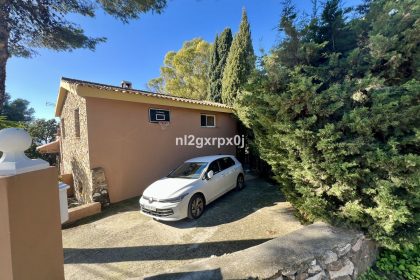 59c0be0600234a3985f94a407ab23fc9 - 49