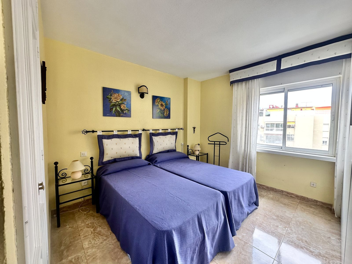 5a3fb0d8caf45317c539d6d1c2008fa8 - 12