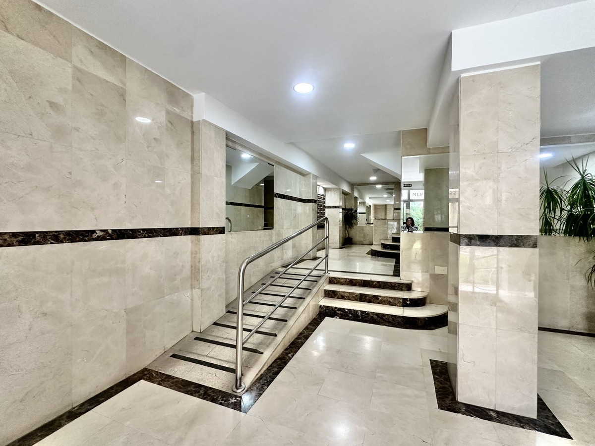 5a3fb0d8caf45317c539d6d1c2008fa8 - 23