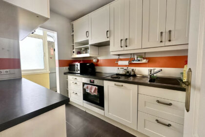 5a3fb0d8caf45317c539d6d1c2008fa8 - 5