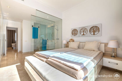 5b0f2e1cd92d53fd8e7fbcb90ec624c1 - 16