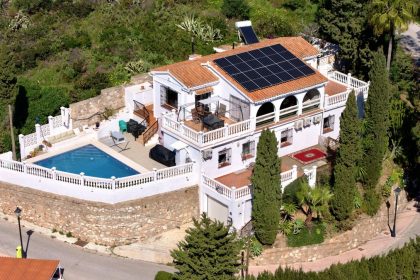 5b109071cfe10a0e4059625dfcc2a19c - 1