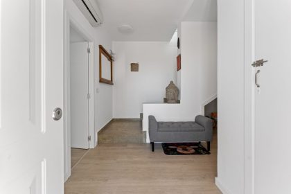 5b109071cfe10a0e4059625dfcc2a19c - 28