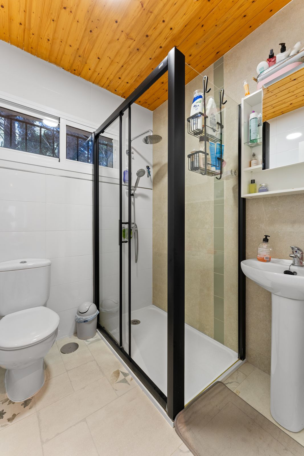 5b109071cfe10a0e4059625dfcc2a19c - 31