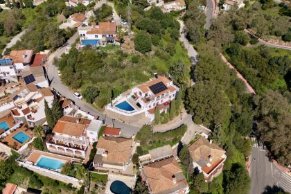 5b109071cfe10a0e4059625dfcc2a19c - 40