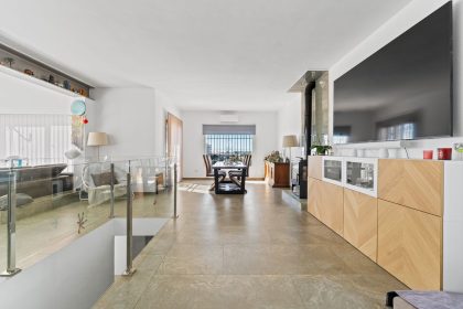 5b109071cfe10a0e4059625dfcc2a19c - 7