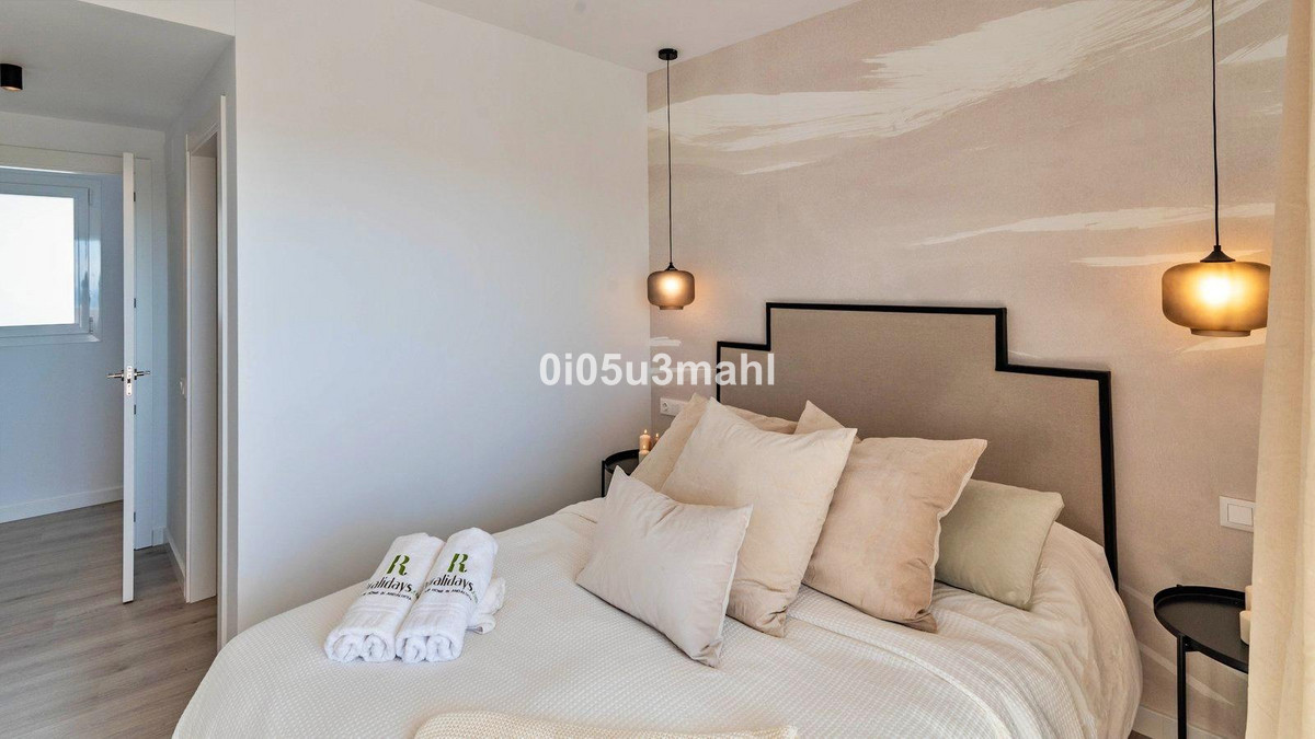 5b1379712c6d8126de5329dd26fd7668 - 12