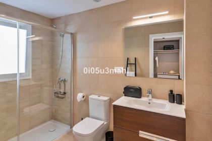 5b1379712c6d8126de5329dd26fd7668 - 16