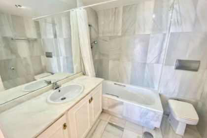 5b3f3b458fad130f1bfbb158664cf83c - 13