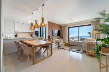 5b6f64c2bb6c3849f3197c50e165b587 - 11