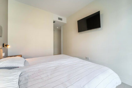 5b6f64c2bb6c3849f3197c50e165b587 - 33