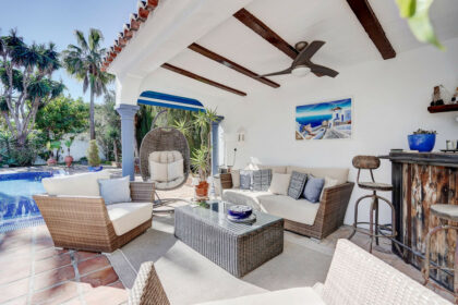 5bd145177fe4f5f6304a99a46566dd1d - 11