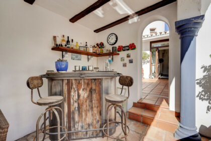 5bd145177fe4f5f6304a99a46566dd1d - 12