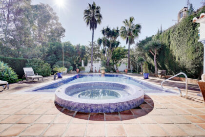 5bd145177fe4f5f6304a99a46566dd1d - 7