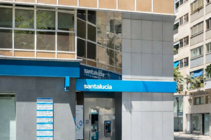 5c220ebb41362c78224f235799b8be51 - 1