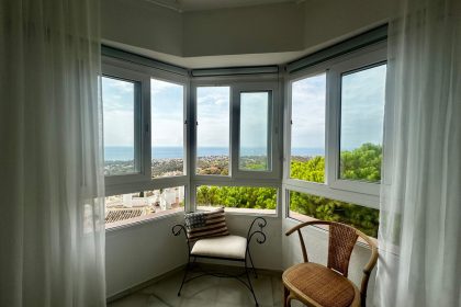 5c59eb487d596e81b8df53491f635e0a - 13