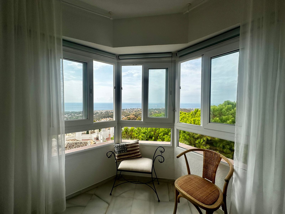 5c59eb487d596e81b8df53491f635e0a - 13