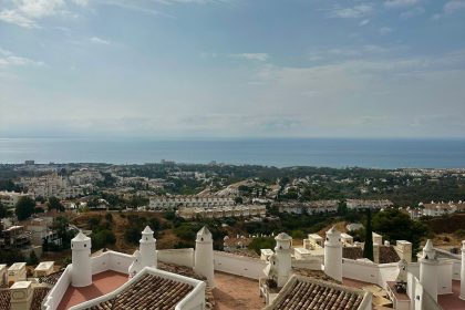 5c59eb487d596e81b8df53491f635e0a - 18