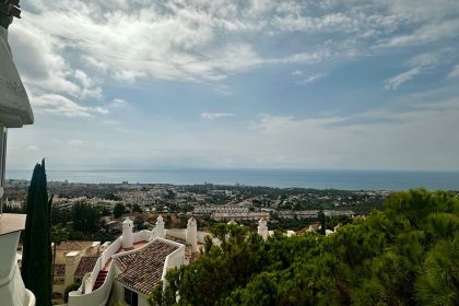 5c59eb487d596e81b8df53491f635e0a - 19