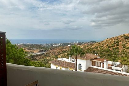 5c59eb487d596e81b8df53491f635e0a - 22