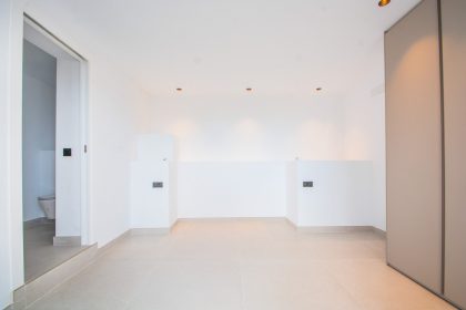 5c6e39bc8e577d0ed822517e979bda75 - 20