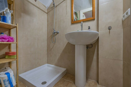 5d7355b39a79b16dbb5c308942476dca - 20