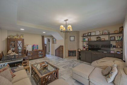 5d7355b39a79b16dbb5c308942476dca - 4