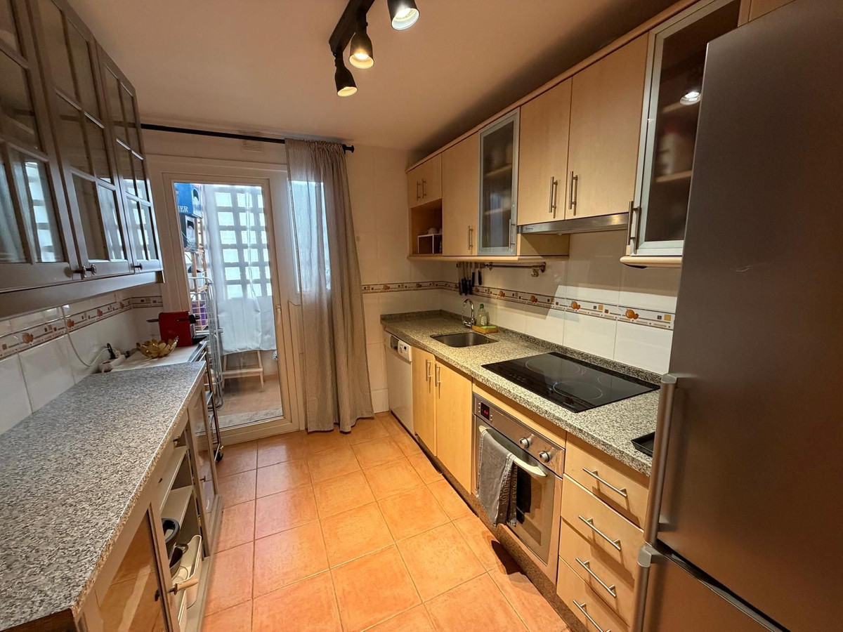 5d9dc5670961f65ac8e5f4e583393d7a - 4