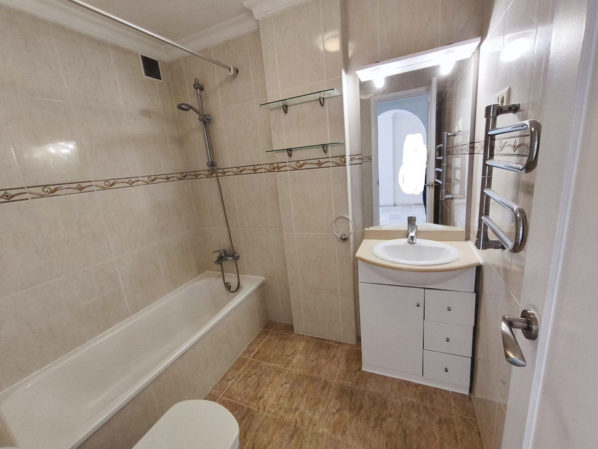 5e1b52ce9634459586778c1c1effaaa6 - 13