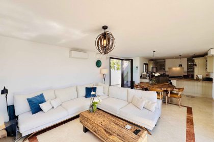 5ec702c7c46fa80f94954cd7d290abe6 - 12