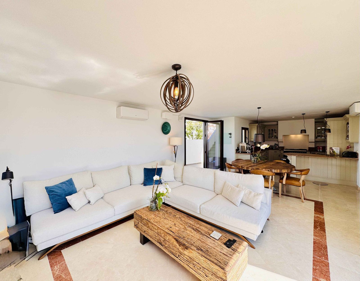 5ec702c7c46fa80f94954cd7d290abe6 - 12