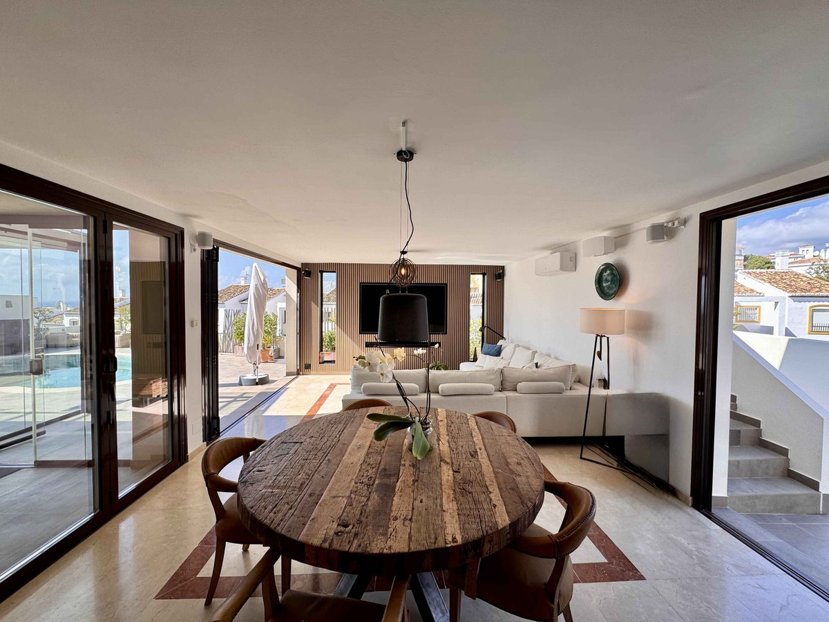 5ec702c7c46fa80f94954cd7d290abe6 - 16