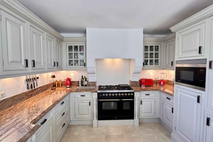 5ec702c7c46fa80f94954cd7d290abe6 - 21