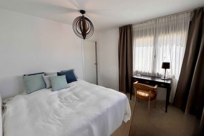 5ec702c7c46fa80f94954cd7d290abe6 - 26