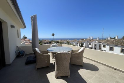 5ec702c7c46fa80f94954cd7d290abe6 - 32