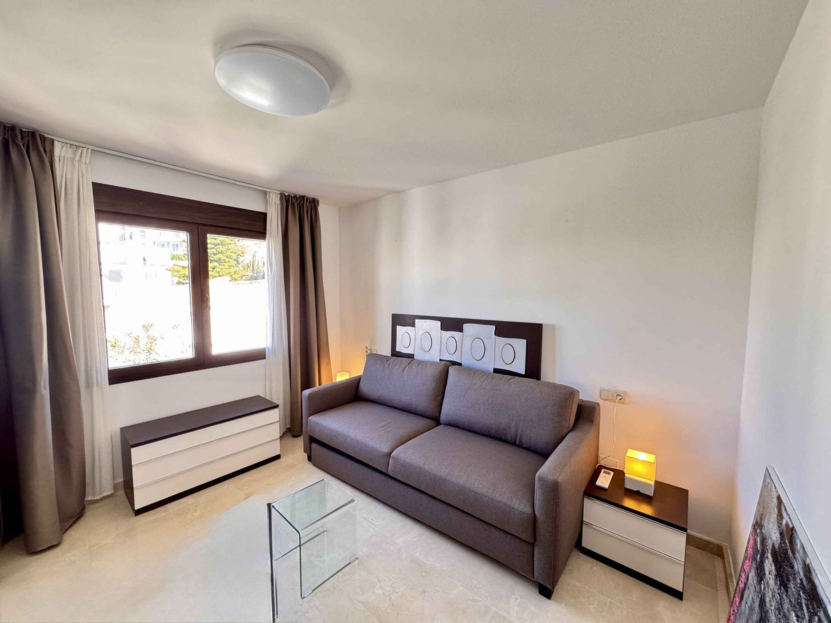 5ec702c7c46fa80f94954cd7d290abe6 - 34