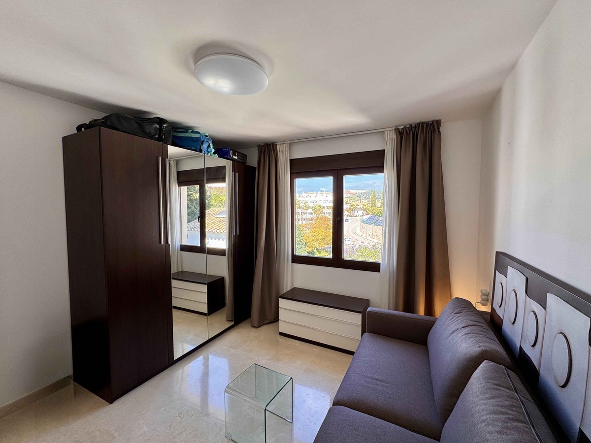 5ec702c7c46fa80f94954cd7d290abe6 - 35