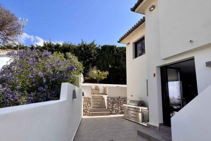 5ec702c7c46fa80f94954cd7d290abe6 - 50