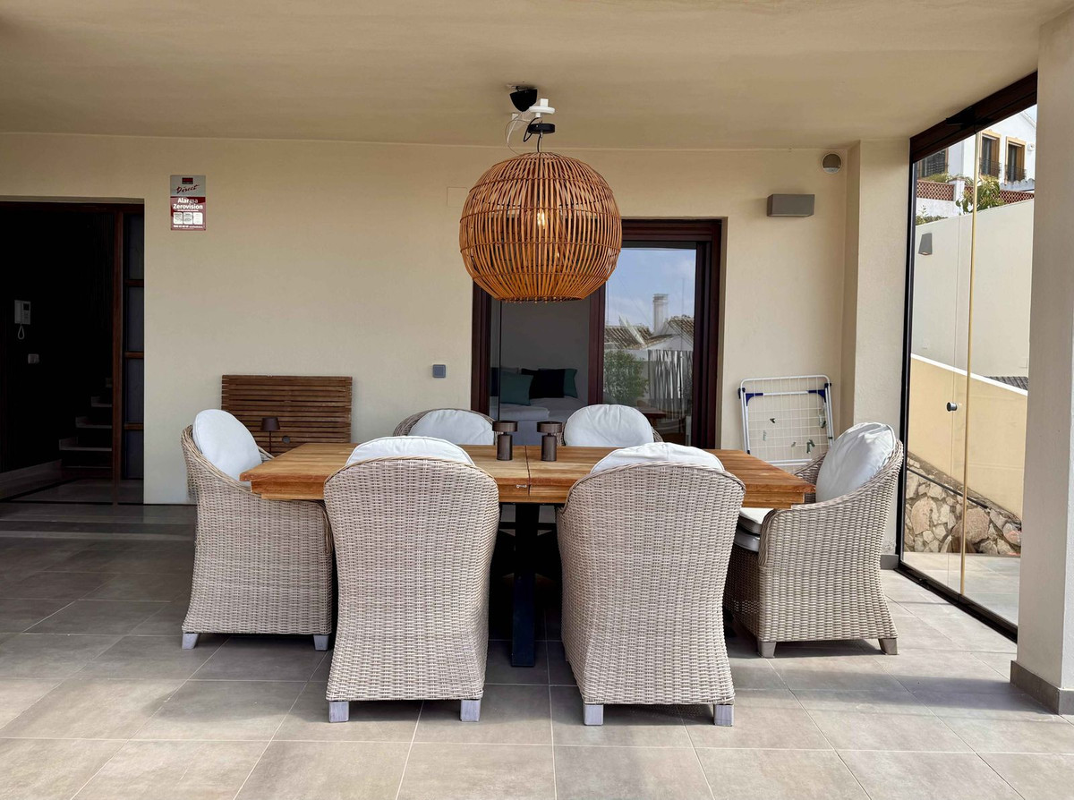 5ec702c7c46fa80f94954cd7d290abe6 - 6