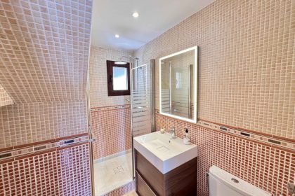 5ec702c7c46fa80f94954cd7d290abe6 - 7