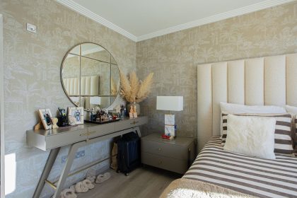 5f255618730973a4885795bd11355930 - 12