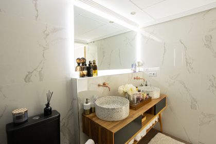 5f255618730973a4885795bd11355930 - 14