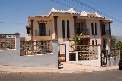 5f9e82add9c268496fa93c63f1392792 - 1