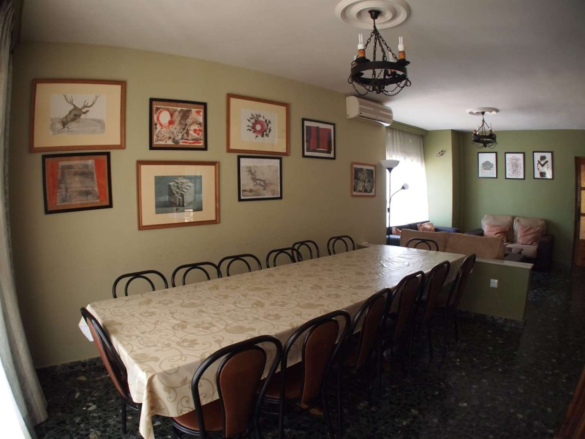 5f9e82add9c268496fa93c63f1392792 - 10