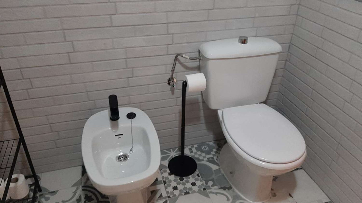 5f9e82add9c268496fa93c63f1392792 - 12